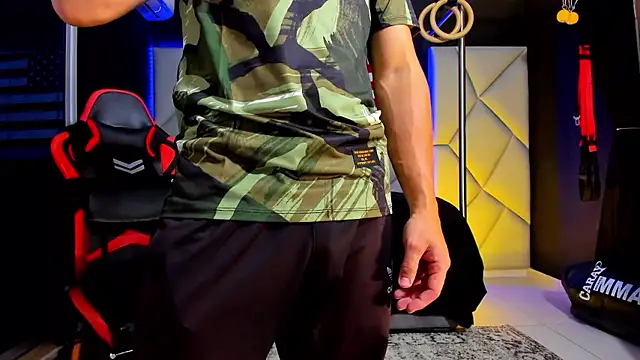 Snapshot of Aydenmiller96 chatting on January 15, 3:22 am Aydenmiller96 online show from January 15, 3:22 am