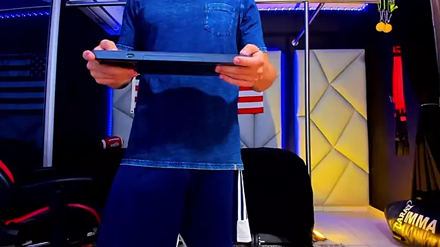 Snapshot of Aydenmiller96 chatting on January 17, 2:49 am Aydenmiller96 online show from January 17, 2:49 am