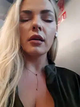 Dirtyfeelin online show from November 2, 5:21 am