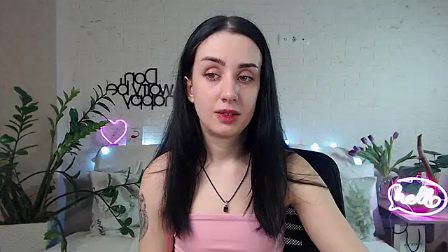 FranceskoJones online show from February 13, 8:45 pm