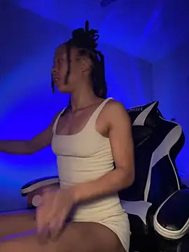 thebrattygoddess online show from December 31, 10:26 am