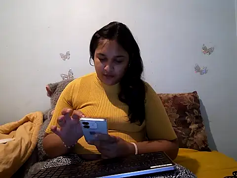 Indianbloom- online show from October 22, 7:35 pm