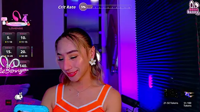 Snapshot of Littlebunny21 chatting on May 29, 2:31 am Littlebunny21 online show from May 29, 2:31 am