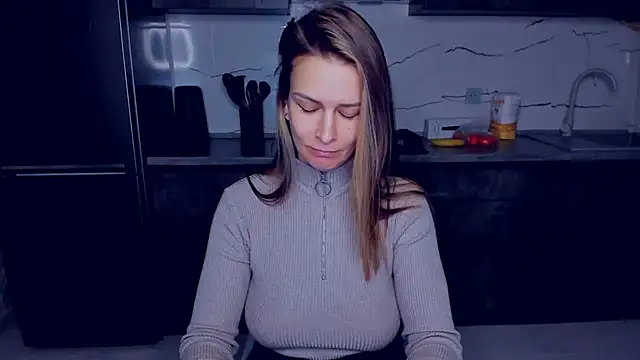 AlexiaDarren online show from February 7, 9:58 pm