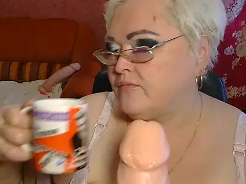 Snapshot of Iren4555 chatting on September 27, 5:45 am Iren4555 online show from September 27, 5:45 am