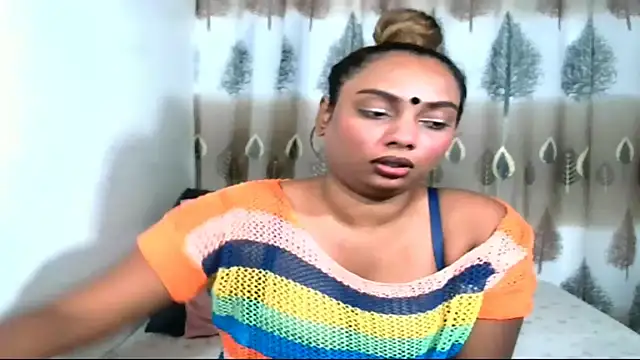 sexyindianchic online show from January 31, 9:05 am