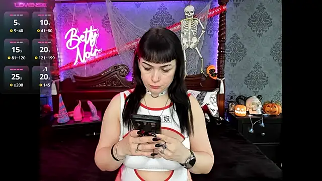 BettyNoir online show from October 23, 9:08 am