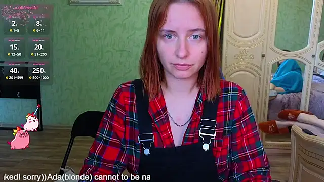 Snapshot of DanaMartina chatting on October 9, 10:13 am DanaMartina online show from October 9, 10:13 am