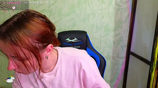 Snapshot of DanaMartina chatting on December 2, 5:30 pm DanaMartina online show from December 2, 5:30 pm