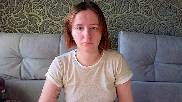 Snapshot of DanaMartina chatting on February 3, 8:19 am DanaMartina online show from February 3, 8:19 am