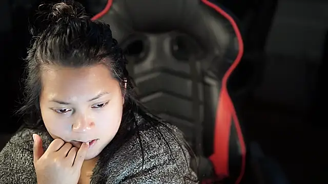 Bubbleliyah online show from December 15, 9:09 pm