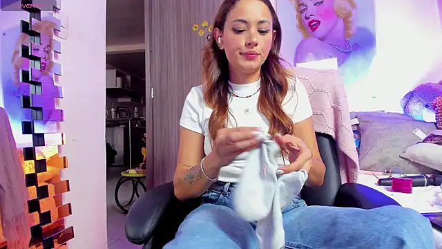 KimberlySaen online show from February 21, 10:22 pm