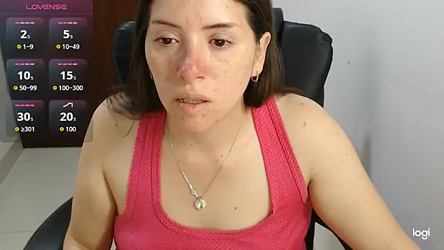 spicey latina online show from July 17, 12:06 am