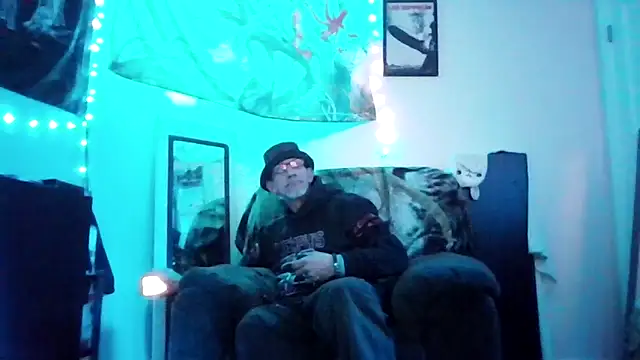 justinewe69 online show from February 28, 4:35 am