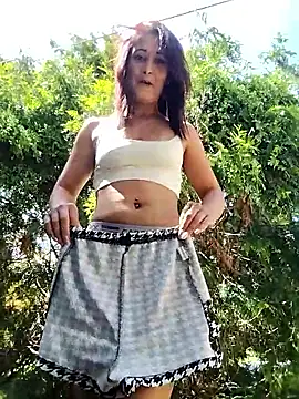 Snapshot of Alina03210 chatting on June 14, 11:34 am Alina03210 online show from June 14, 11:34 am