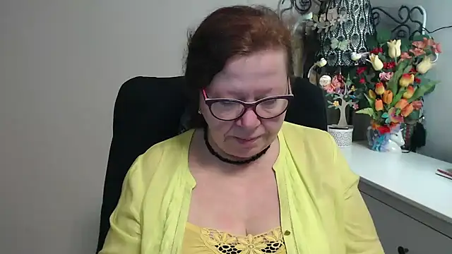 Adelewildx online show from March 2, 4:25 am