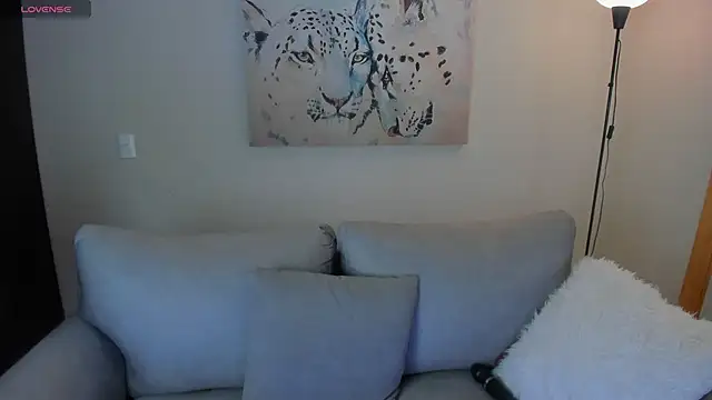 Snapshot of BrennaWalker chatting on April 27, 2:31 am BrennaWalker online show from April 27, 2:31 am