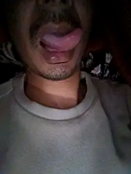 Snapshot of dreamtoungelick69 chatting on February 9, 11:09 pm dreamtoungelick69 online show from February 9, 11:09 pm