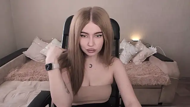 ViolettaLopez online show from February 24, 10:37 am