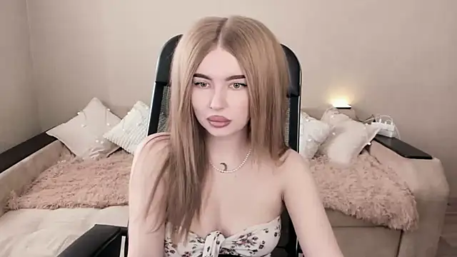 ViolettaLopez online show from February 28, 9:36 am