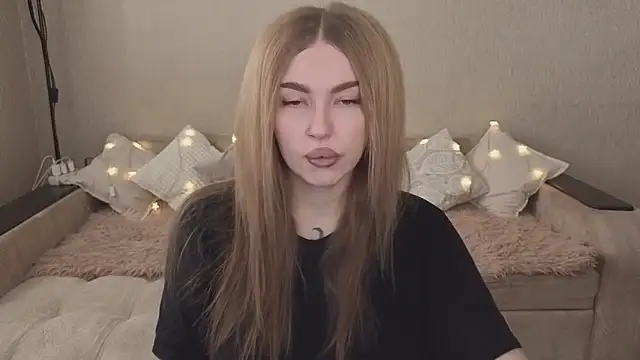 ViolettaLopez online show from September 29, 9:03 am