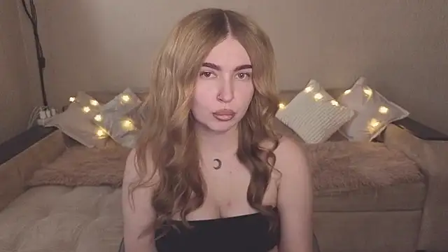 ViolettaLopez online show from October 21, 1:12 pm