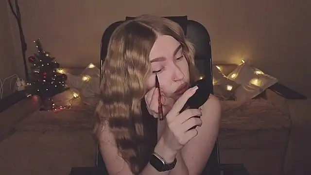 ViolettaLopez online show from December 16, 2:33 pm