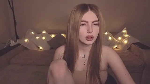 ViolettaLopez online show from January 9, 1:25 pm