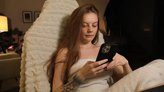 LadyInBad online show from January 11, 9:15 pm