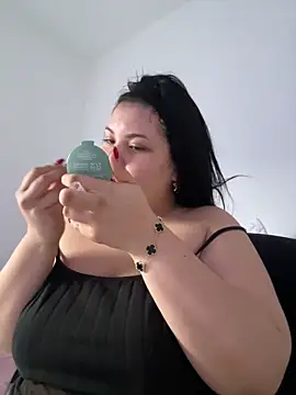 AshlyRouse online show from October 4, 11:30 am