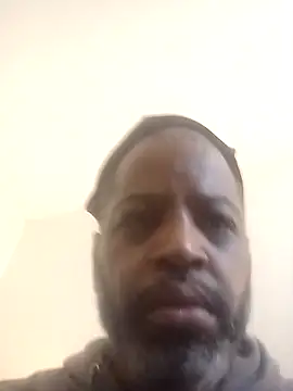 alfiebrown007 online show from October 15, 8:25 am