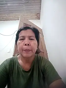 Snapshot of TropicalFlower chatting on March 2, 7:37 am TropicalFlower online show from March 2, 7:37 am