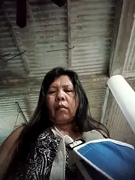 Snapshot of TropicalFlower chatting on March 31, 11:05 pm TropicalFlower online show from March 31, 11:05 pm