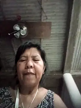 Snapshot of TropicalFlower chatting on April 1, 1:12 pm TropicalFlower online show from April 1, 1:12 pm