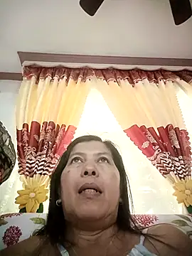 Snapshot of TropicalFlower chatting on April 9, 7:58 am TropicalFlower online show from April 9, 7:58 am