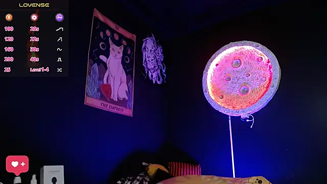 girl intense444 online show from November 14, 1:10 pm