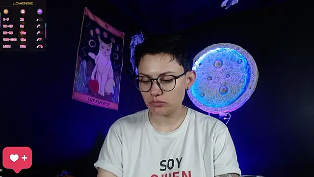 girl intense444 online show from February 18, 12:45 pm