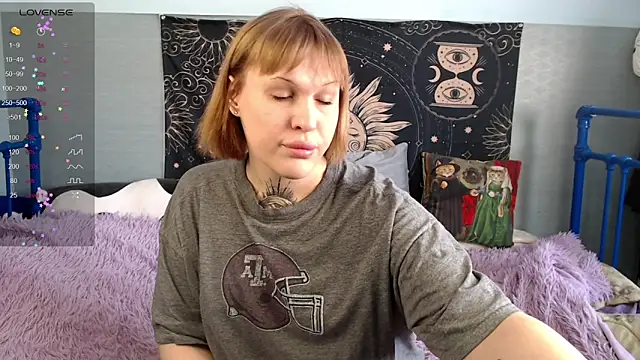 Snapshot of ivamayy chatting on February 24, 8:45 am ivamayy online show from February 24, 8:45 am