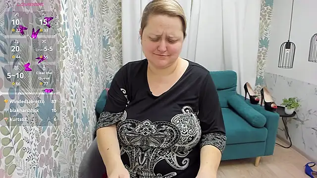 Snapshot of ScarlettSoft chatting on December 12, 11:40 am ScarlettSoft online show from December 12, 11:40 am