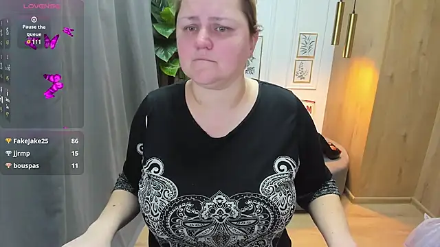 Snapshot of ScarlettSoft chatting on December 24, 12:00 pm ScarlettSoft online show from December 24, 12:00 pm