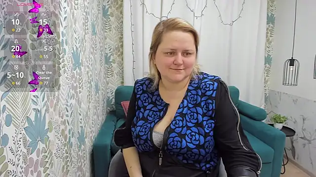 Snapshot of ScarlettSoft chatting on December 30, 5:37 am ScarlettSoft online show from December 30, 5:37 am