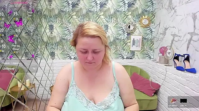 Snapshot of ScarlettSoft chatting on March 1, 5:31 am ScarlettSoft online show from March 1, 5:31 am