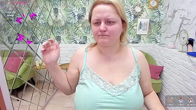 Snapshot of ScarlettSoft chatting on March 15, 5:41 am ScarlettSoft online show from March 15, 5:41 am