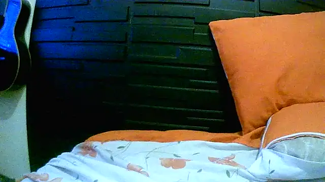 KrikaCat online show from January 8, 9:55 pm