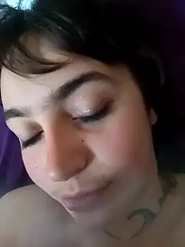 Snapshot of Blulilla69 chatting on December 15, 10:07 am Blulilla69 online show from December 15, 10:07 am