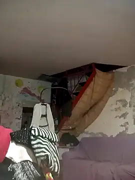 Snapshot of Blulilla69 chatting on December 26, 3:53 pm Blulilla69 online show from December 26, 3:53 pm