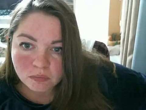 Snapshot of cute__cherry chatting on December 13, 1:26 am cute  cherry online show from December 13, 1:26 am