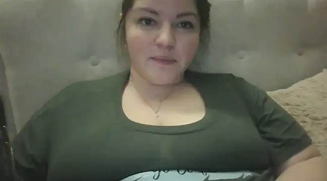 Snapshot of cute__cherry chatting on January 10, 10:04 pm cute  cherry online show from January 10, 10:04 pm