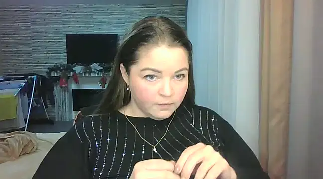 Snapshot of cute__cherry chatting on February 7, 3:52 pm cute  cherry online show from February 7, 3:52 pm