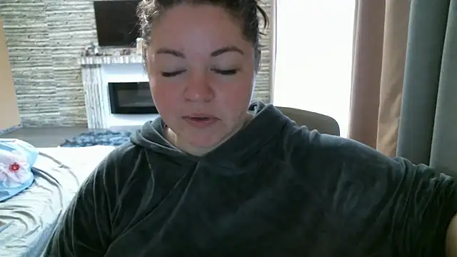 Snapshot of cute__cherry chatting on March 10, 7:53 am cute  cherry online show from March 10, 7:53 am
